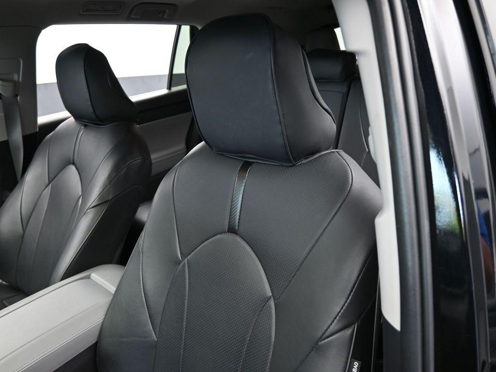 used 2024 Toyota Highlander car, priced at $36,698