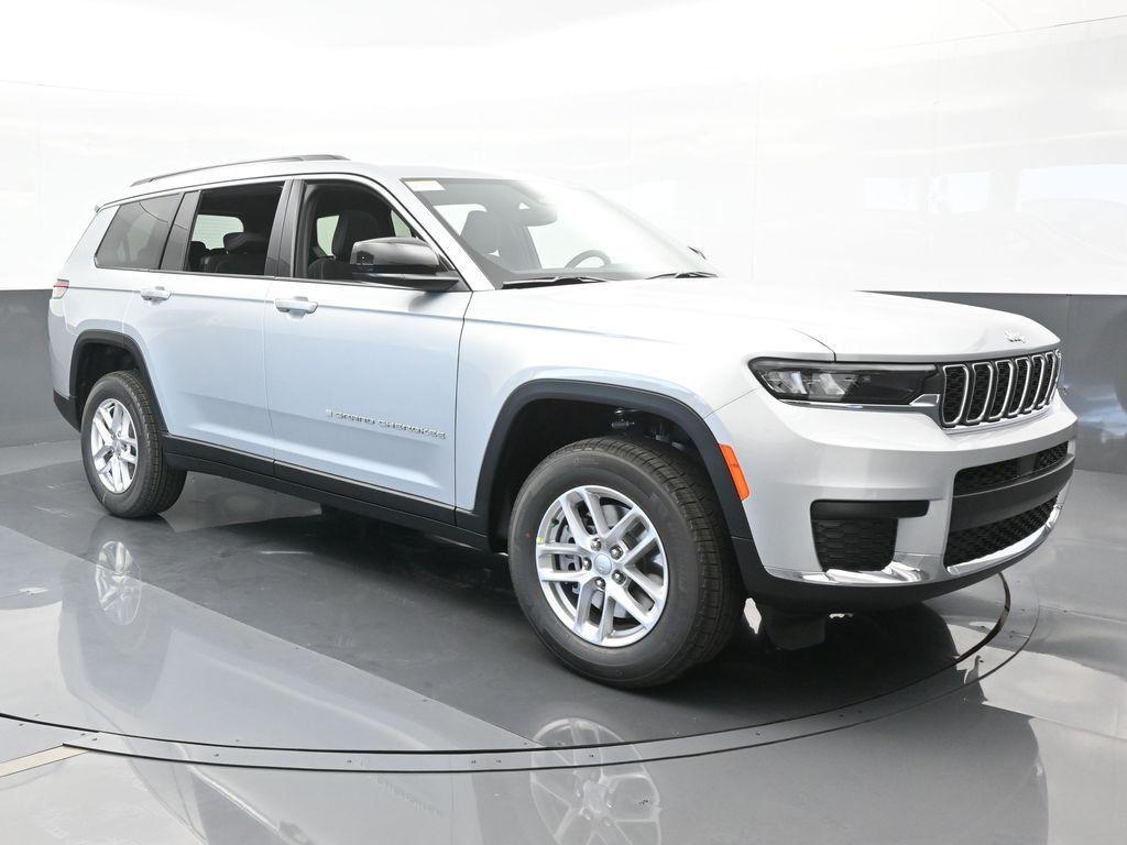 new 2024 Jeep Grand Cherokee L car, priced at $42,159