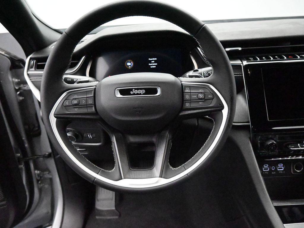 new 2024 Jeep Grand Cherokee L car, priced at $42,159