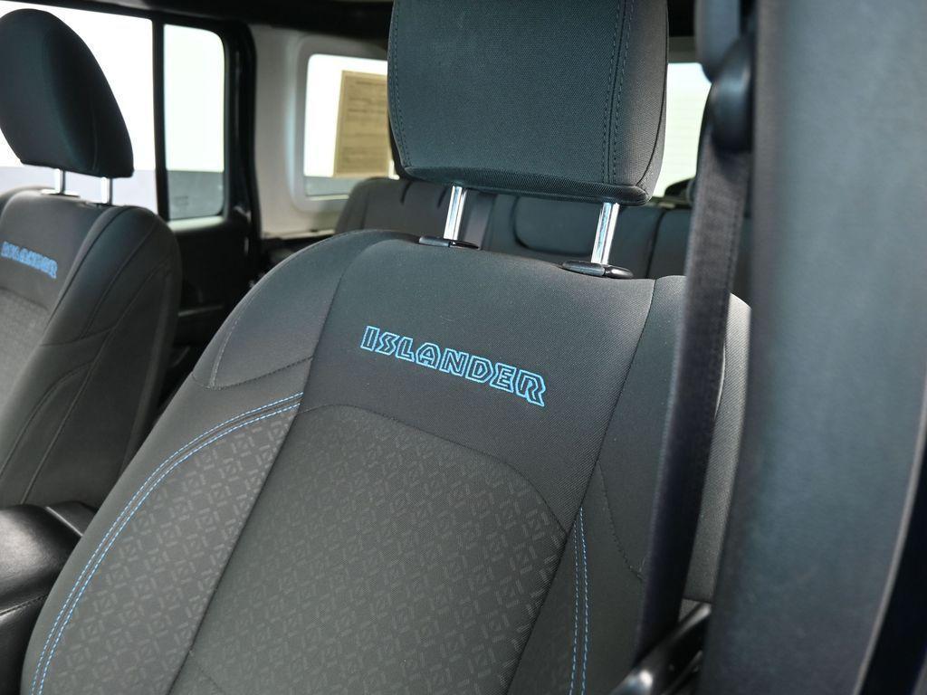 used 2021 Jeep Wrangler Unlimited car, priced at $27,469