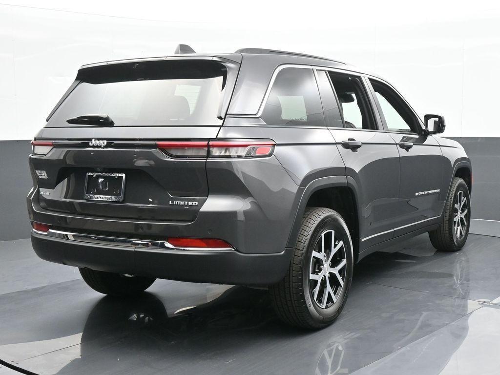 new 2024 Jeep Grand Cherokee car, priced at $46,775