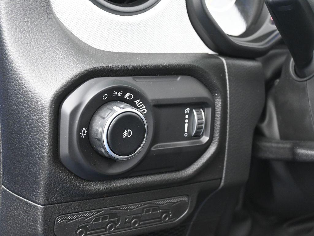 new 2025 Jeep Wrangler car