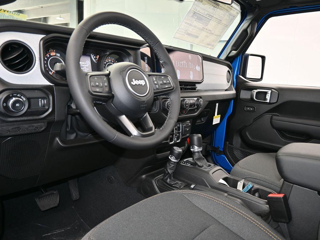 new 2025 Jeep Wrangler car