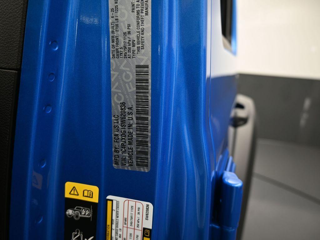 new 2025 Jeep Wrangler car