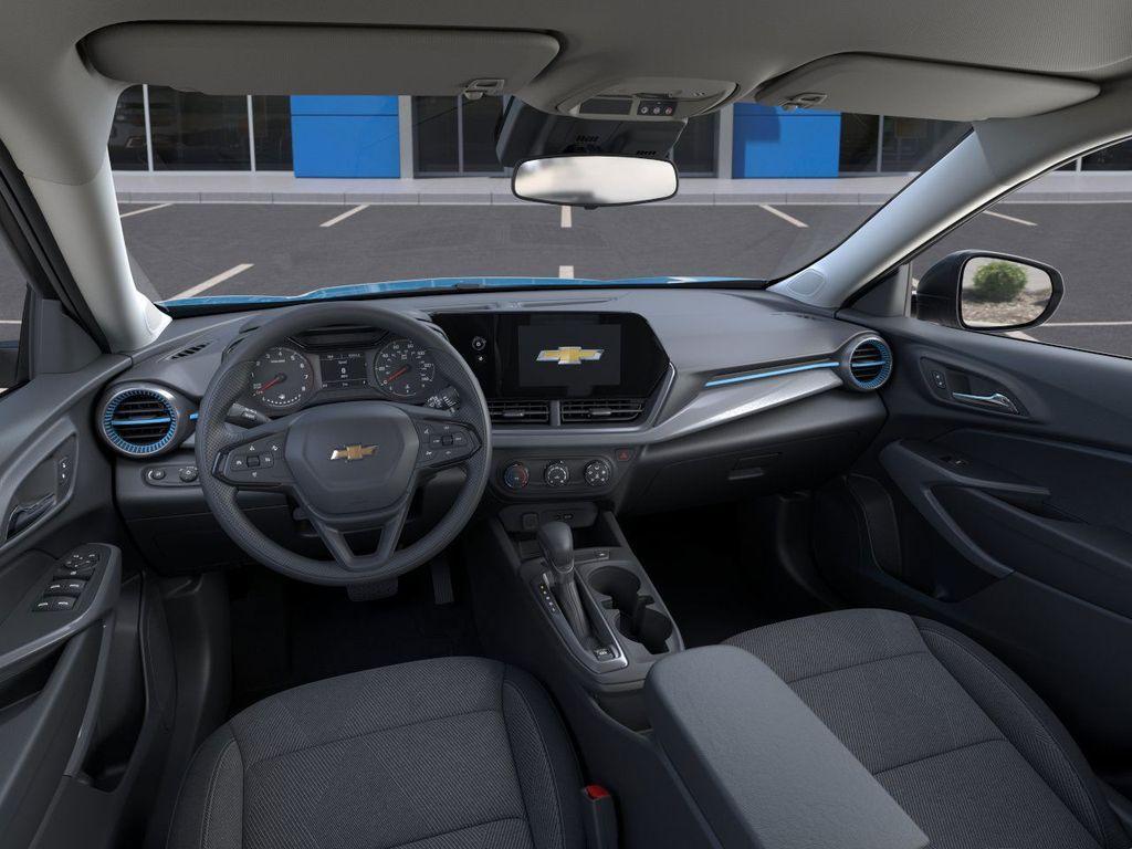 new 2025 Chevrolet Trax car, priced at $19,290