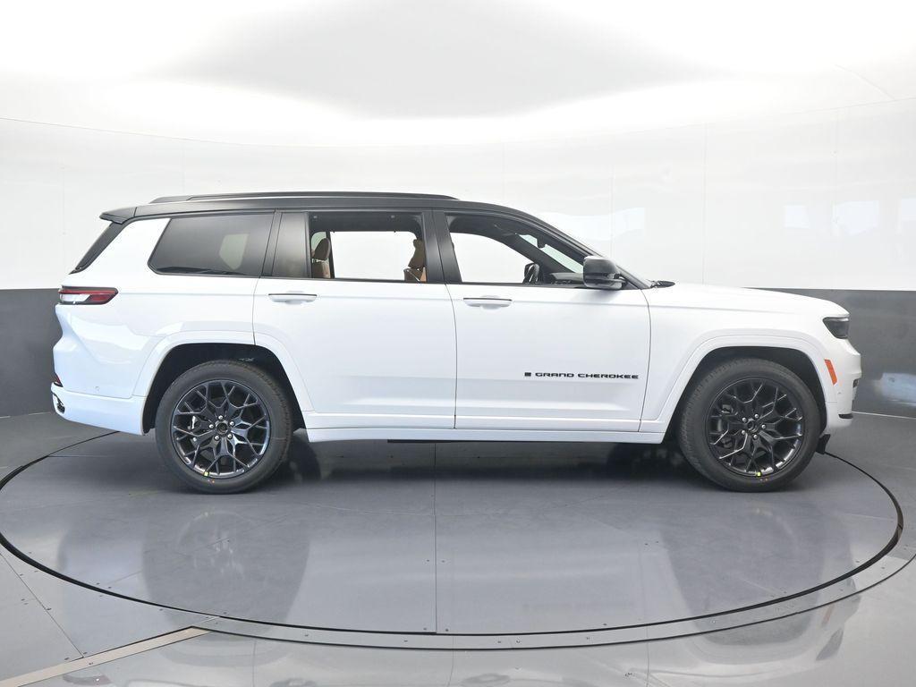 new 2025 Jeep Grand Cherokee L car