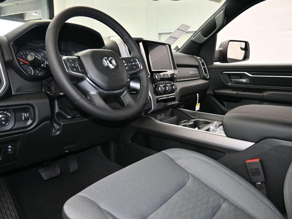 new 2025 Ram 1500 car, priced at $47,416