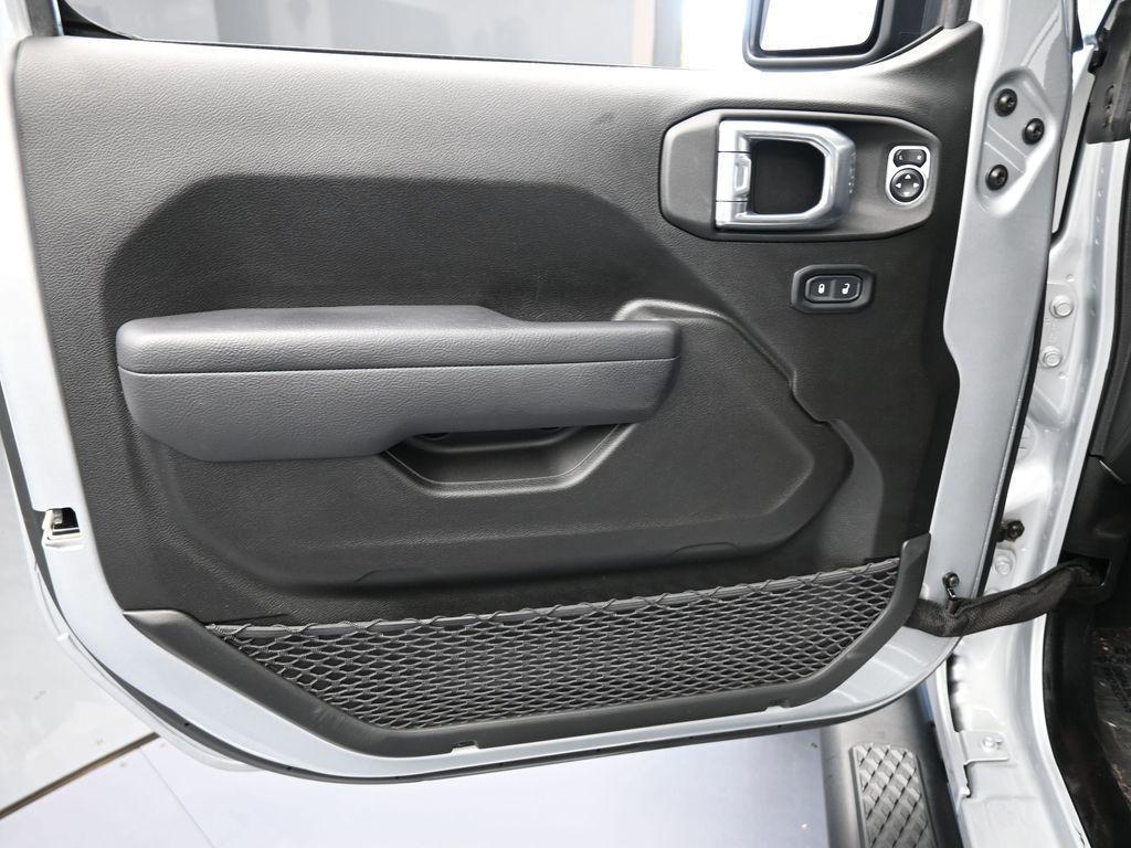 used 2024 Jeep Gladiator car, priced at $42,990