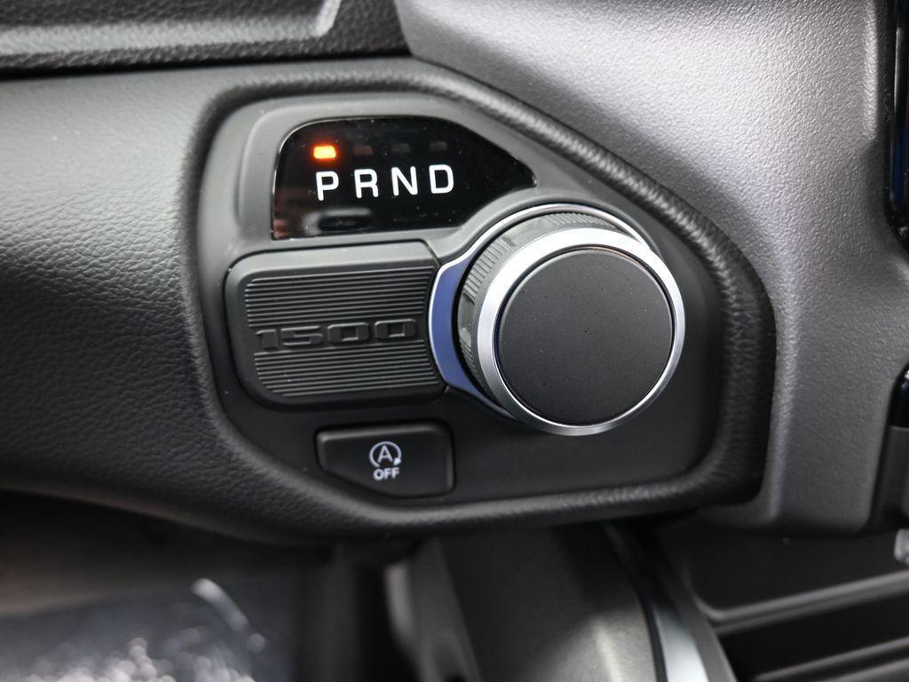 new 2025 Ram 1500 car, priced at $39,527