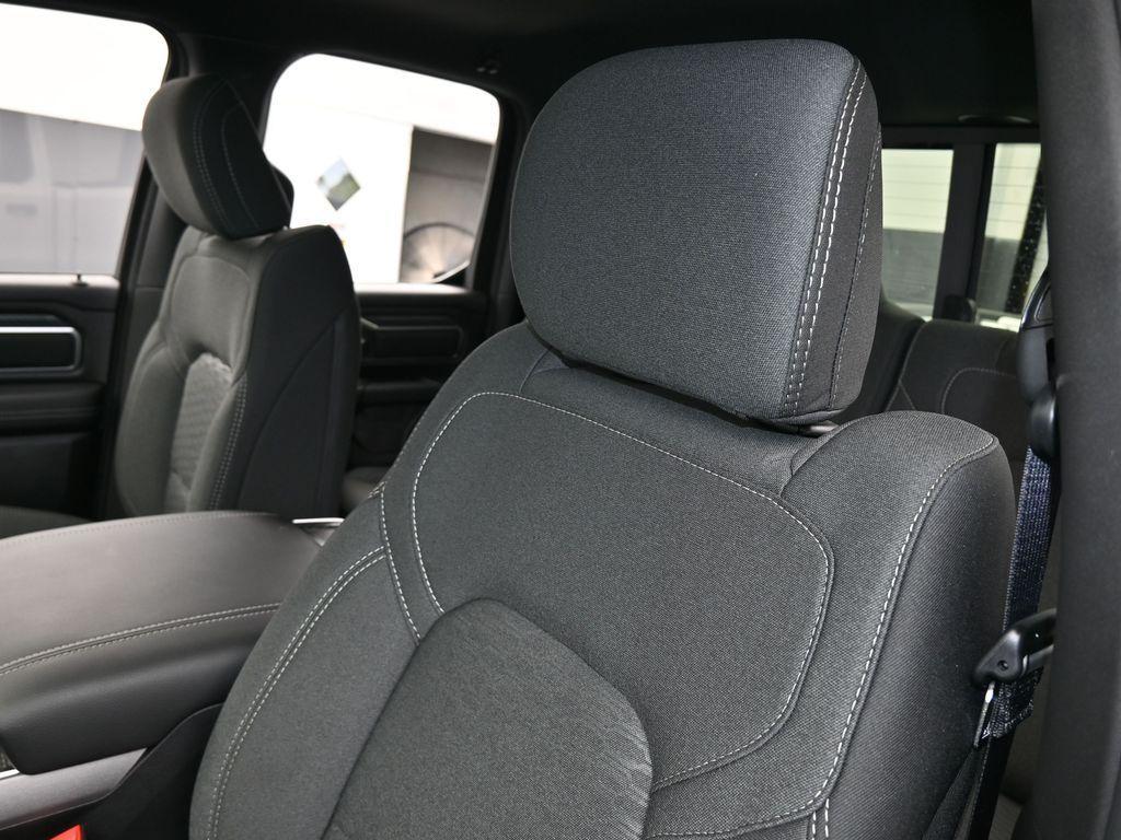 new 2025 Ram 1500 car, priced at $39,527
