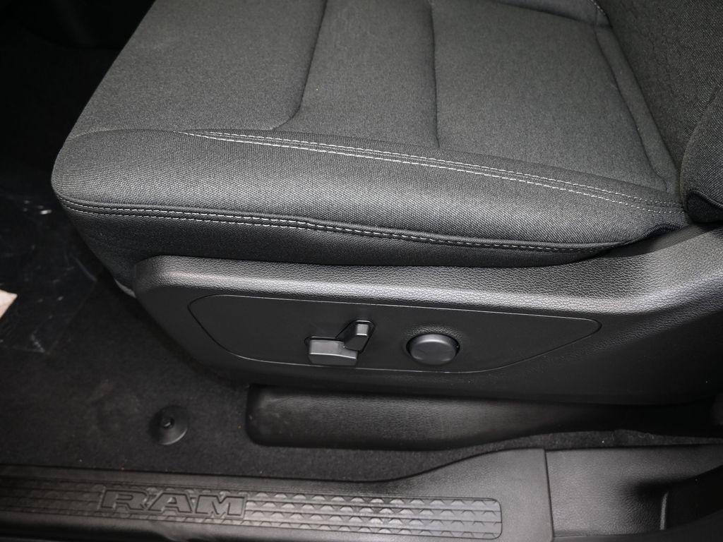 new 2025 Ram 1500 car, priced at $39,527