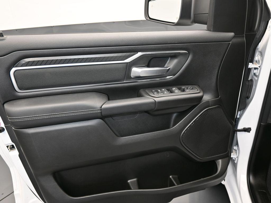 new 2025 Ram 1500 car, priced at $39,527