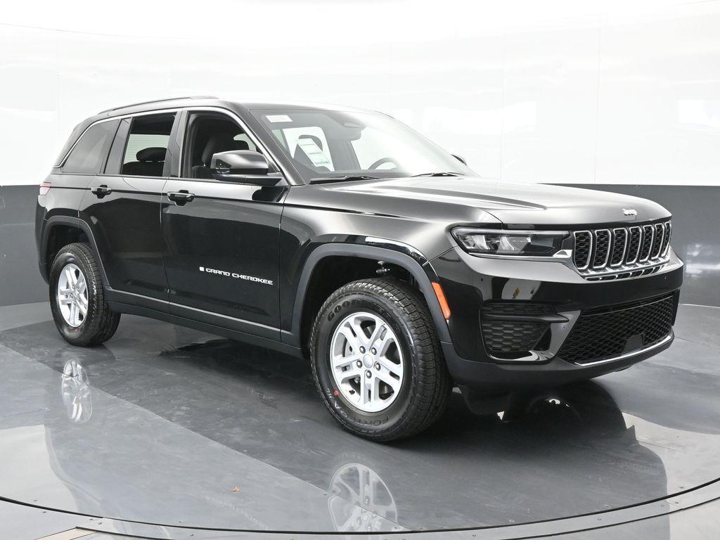 used 2024 Jeep Grand Cherokee car, priced at $29,997