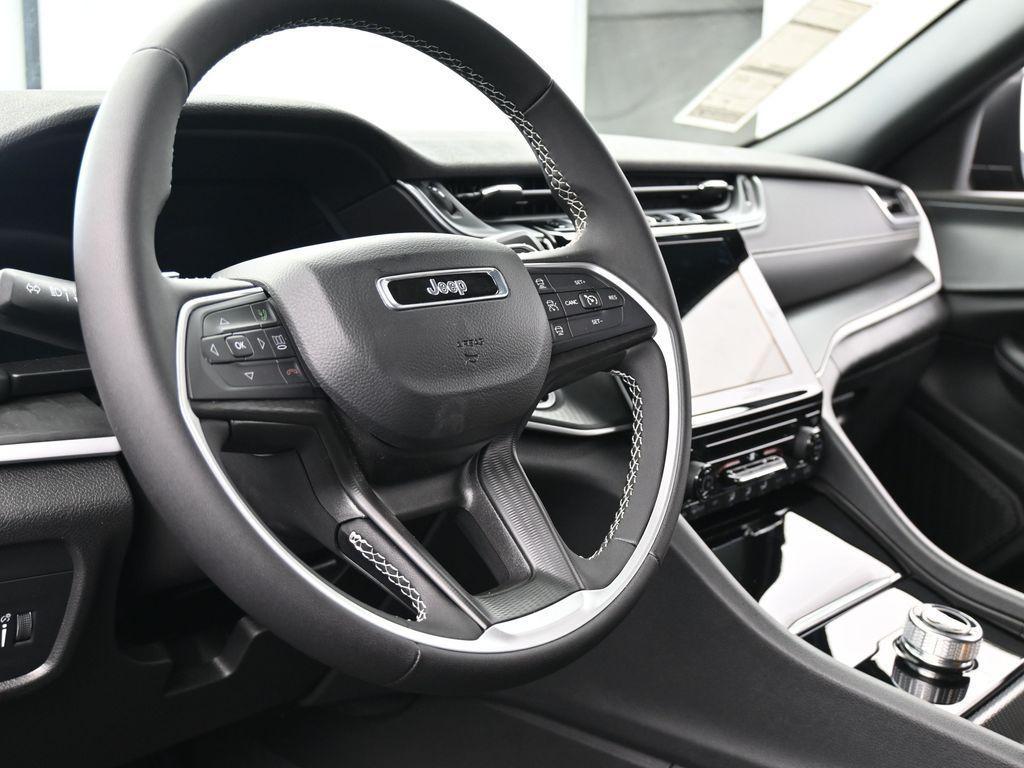 used 2024 Jeep Grand Cherokee car, priced at $29,997