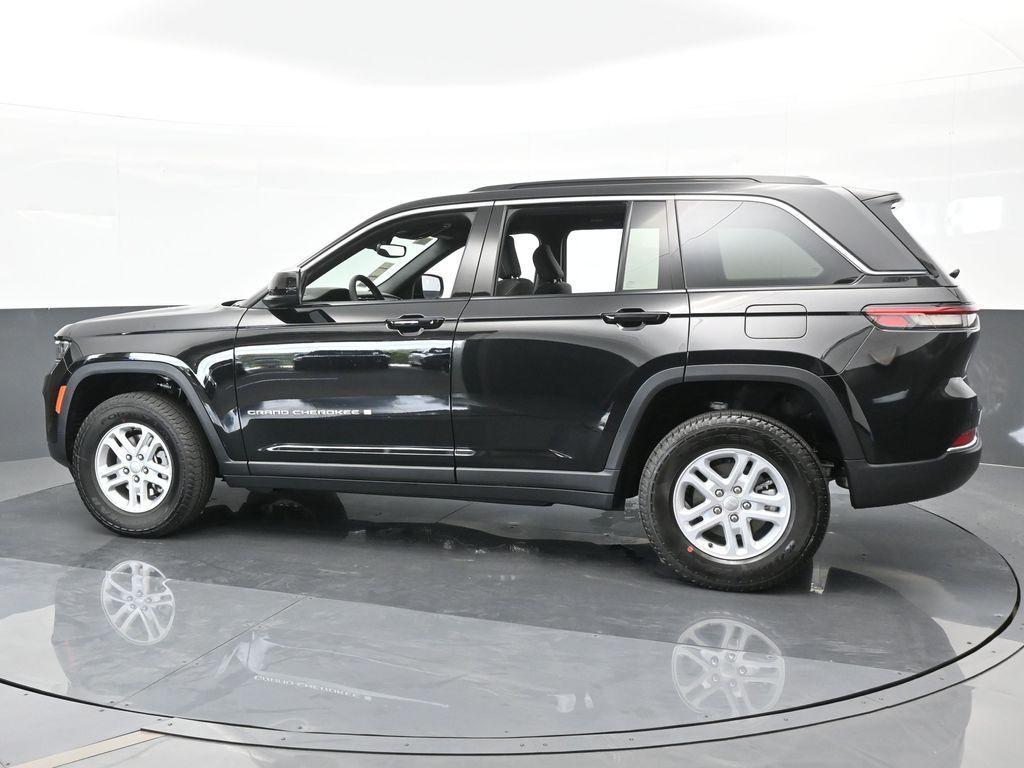 used 2024 Jeep Grand Cherokee car, priced at $29,997