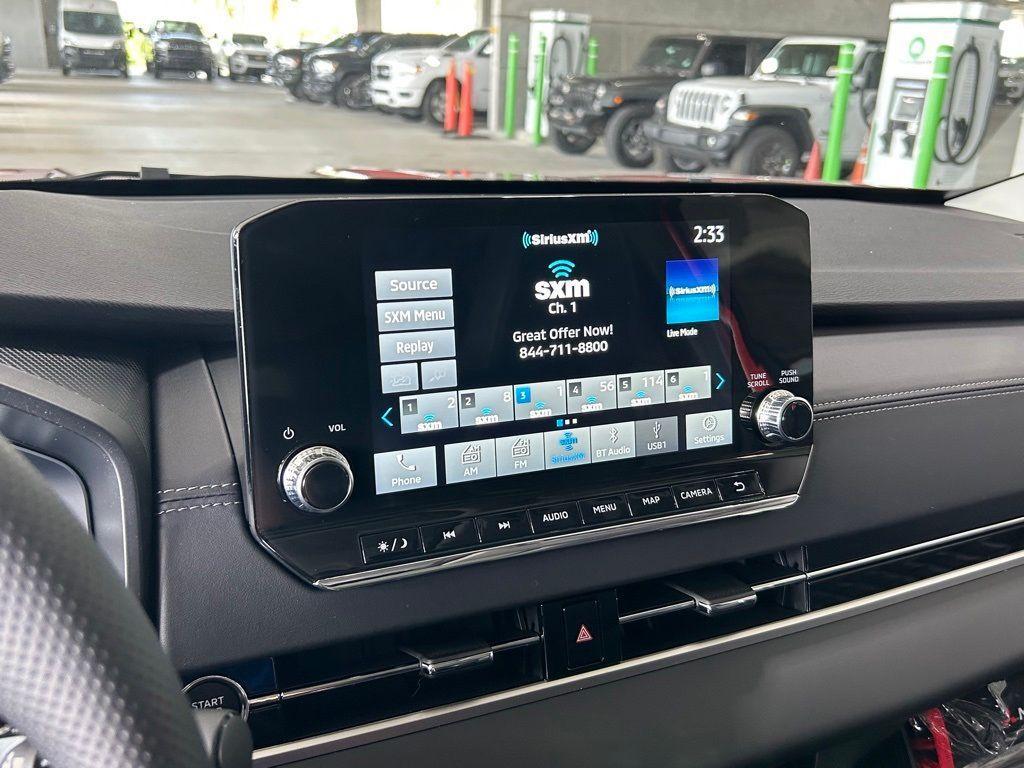 new 2024 Mitsubishi Outlander car, priced at $34,422