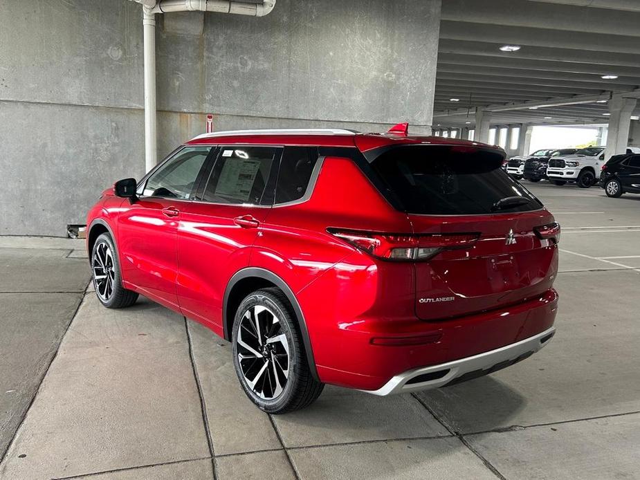 new 2024 Mitsubishi Outlander car, priced at $34,422