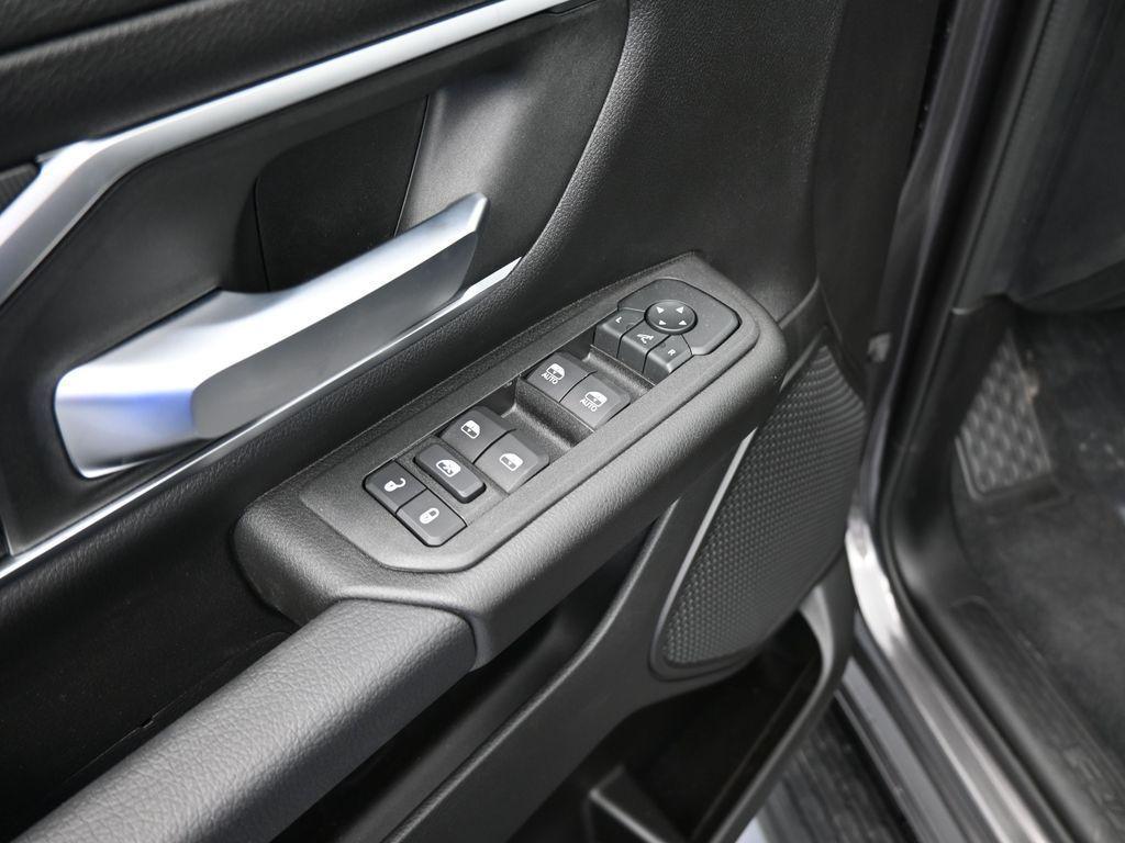 new 2025 Ram 1500 car