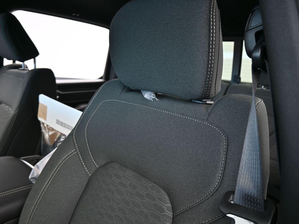 new 2025 Ram 1500 car