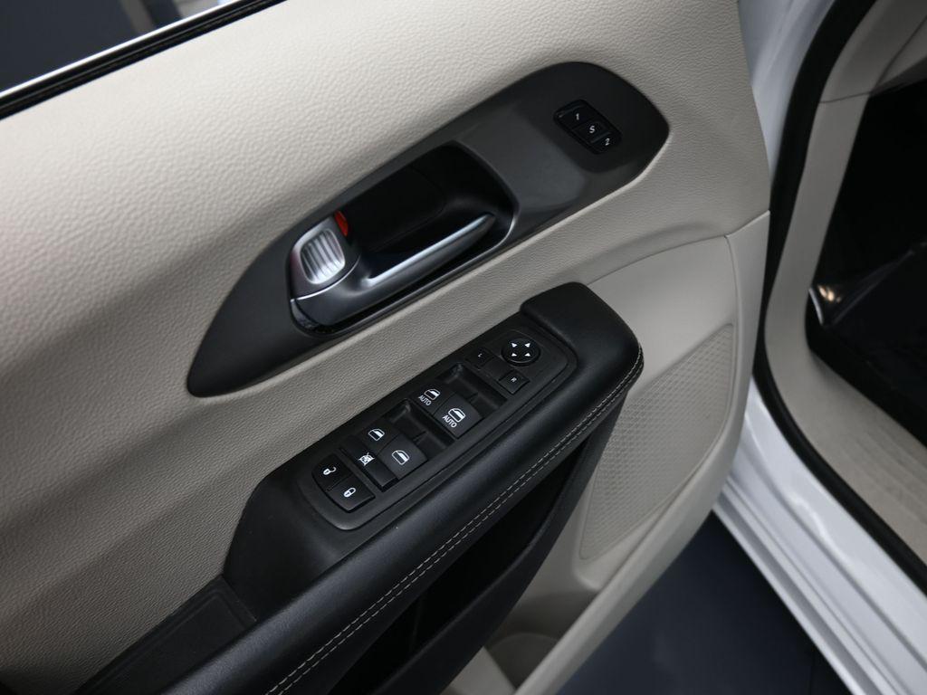 used 2022 Chrysler Pacifica car, priced at $18,993