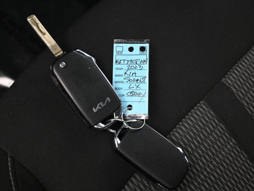 used 2023 Kia Sorento car, priced at $19,409