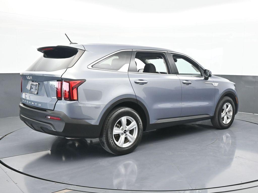 used 2023 Kia Sorento car, priced at $19,409