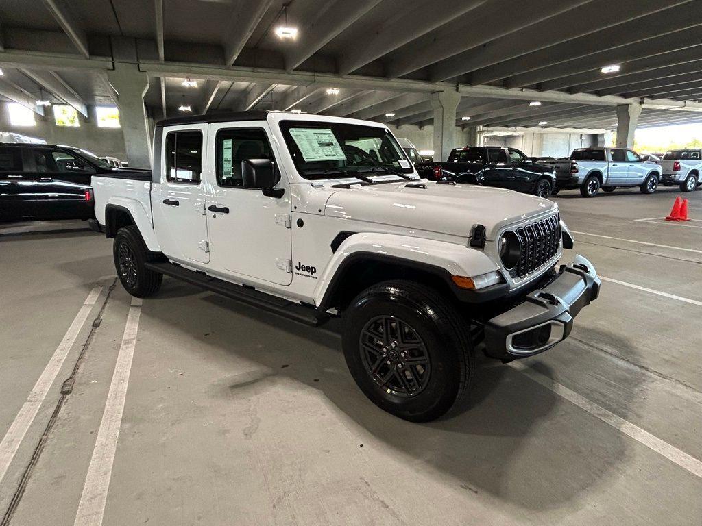 used 2024 Jeep Gladiator car, priced at $40,416