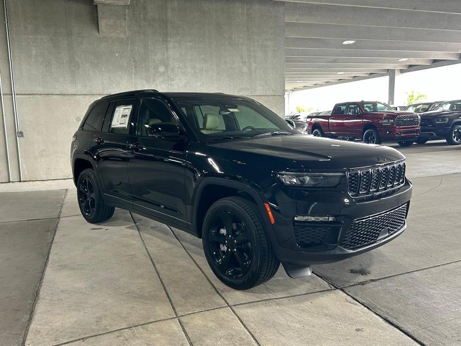 new 2024 Jeep Grand Cherokee car, priced at $40,699