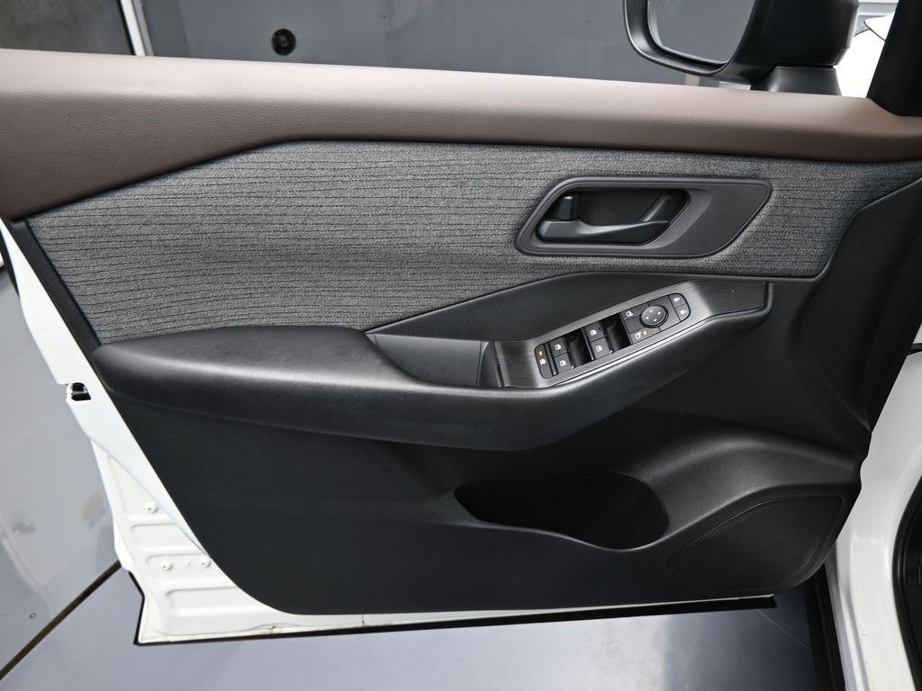 used 2023 Nissan Rogue car, priced at $17,859