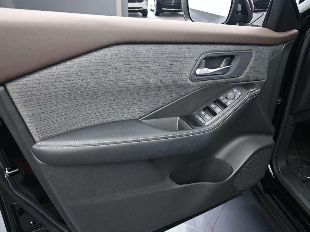 used 2023 Nissan Rogue car, priced at $24,231