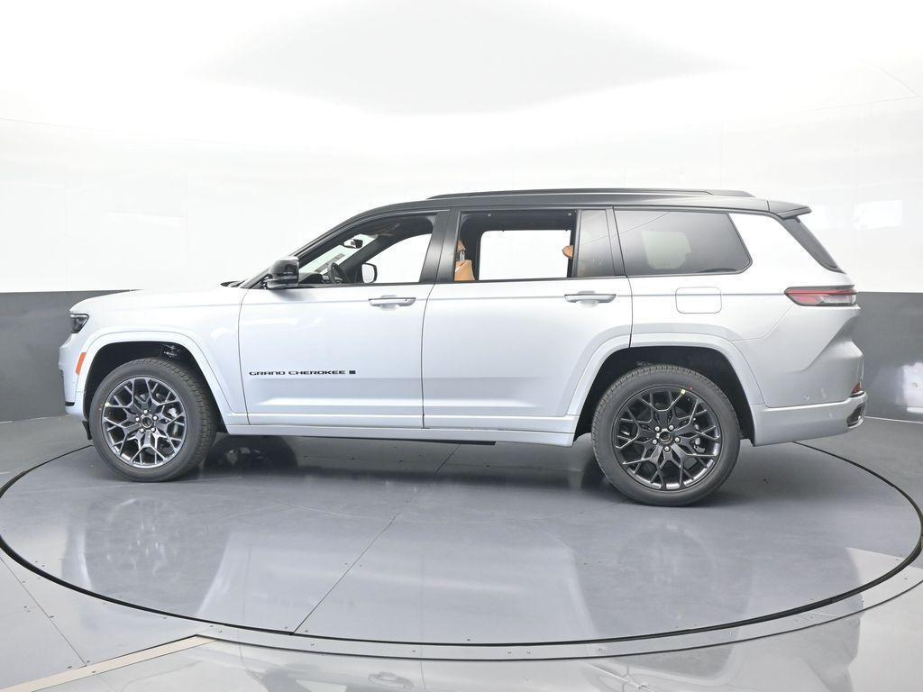 new 2025 Jeep Grand Cherokee L car