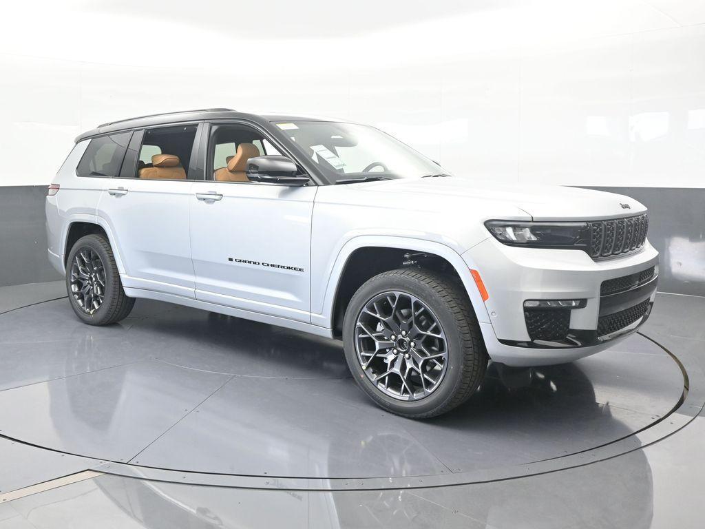 new 2025 Jeep Grand Cherokee L car