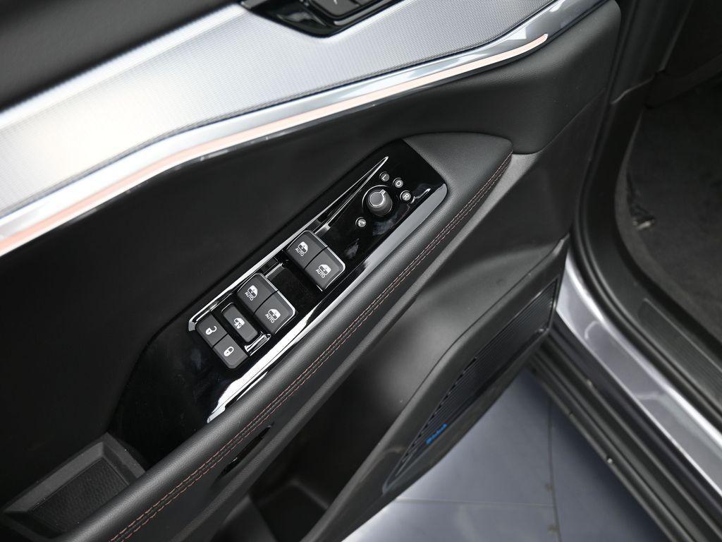 new 2025 Jeep Wagoneer S car, priced at $58,301