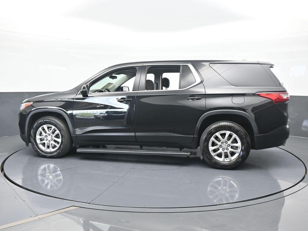 used 2021 Chevrolet Traverse car, priced at $19,989