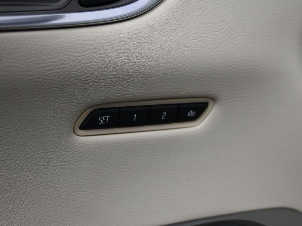 used 2017 Cadillac XT5 car, priced at $17,250