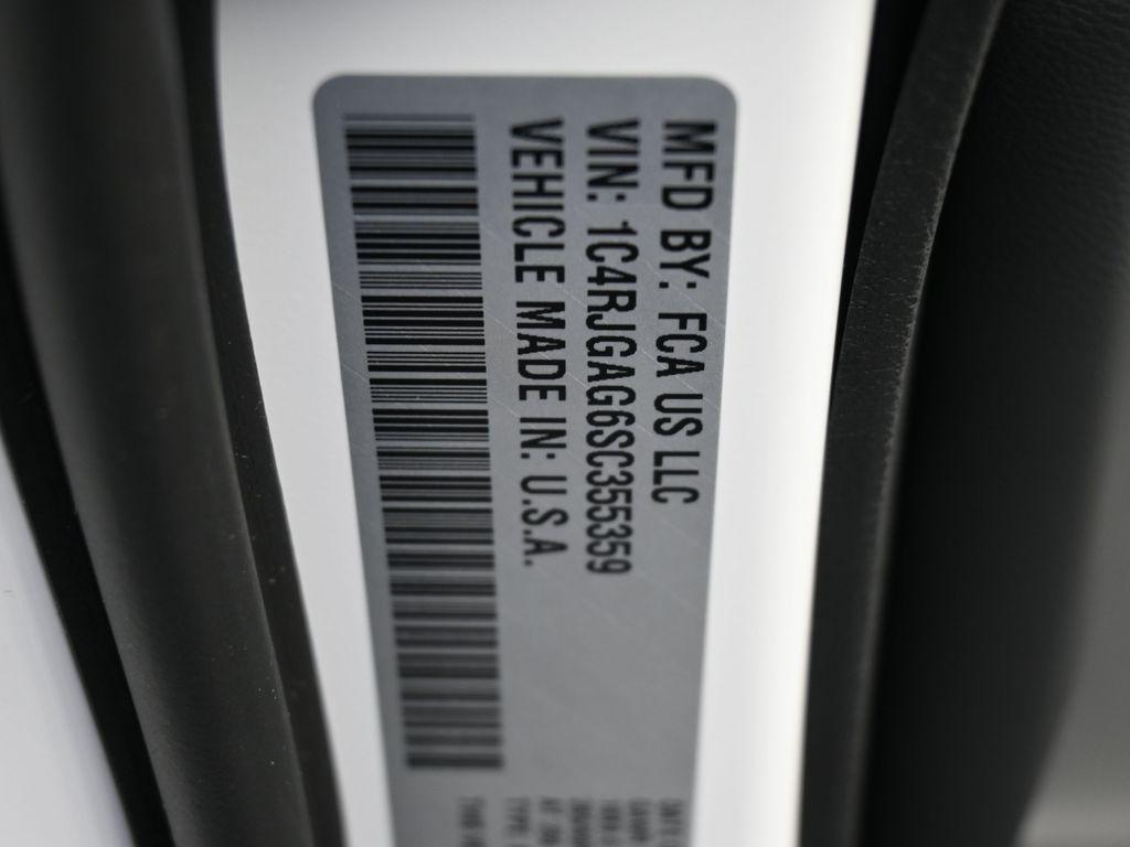 new 2025 Jeep Grand Cherokee car