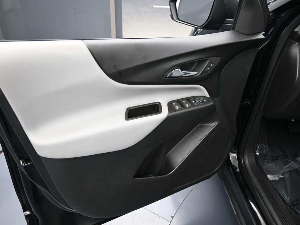 used 2023 Chevrolet Equinox car, priced at $15,996