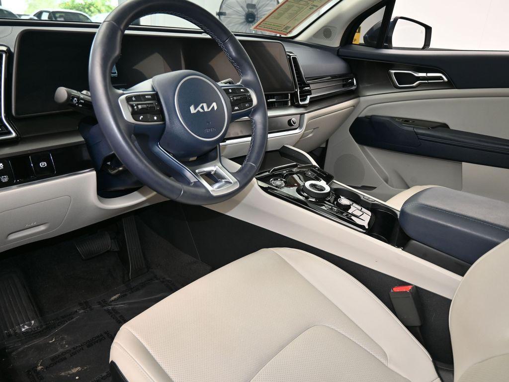 used 2025 Kia Sportage Hybrid car, priced at $28,975
