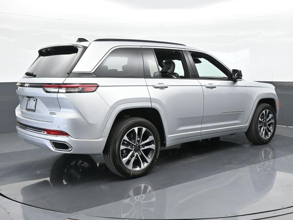 new 2024 Jeep Grand Cherokee car, priced at $52,757