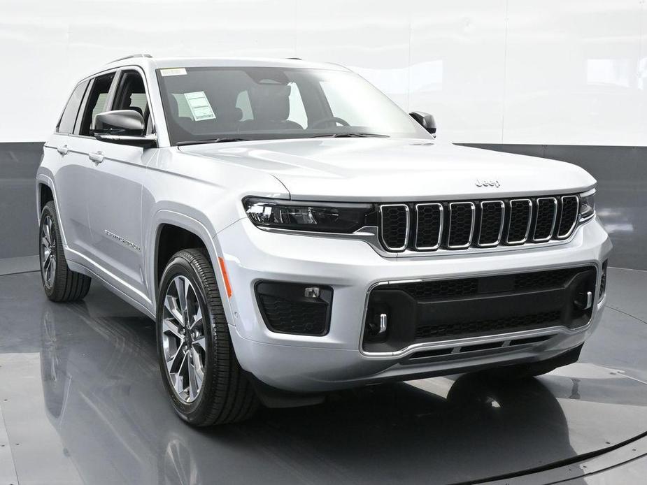 new 2024 Jeep Grand Cherokee car, priced at $51,257