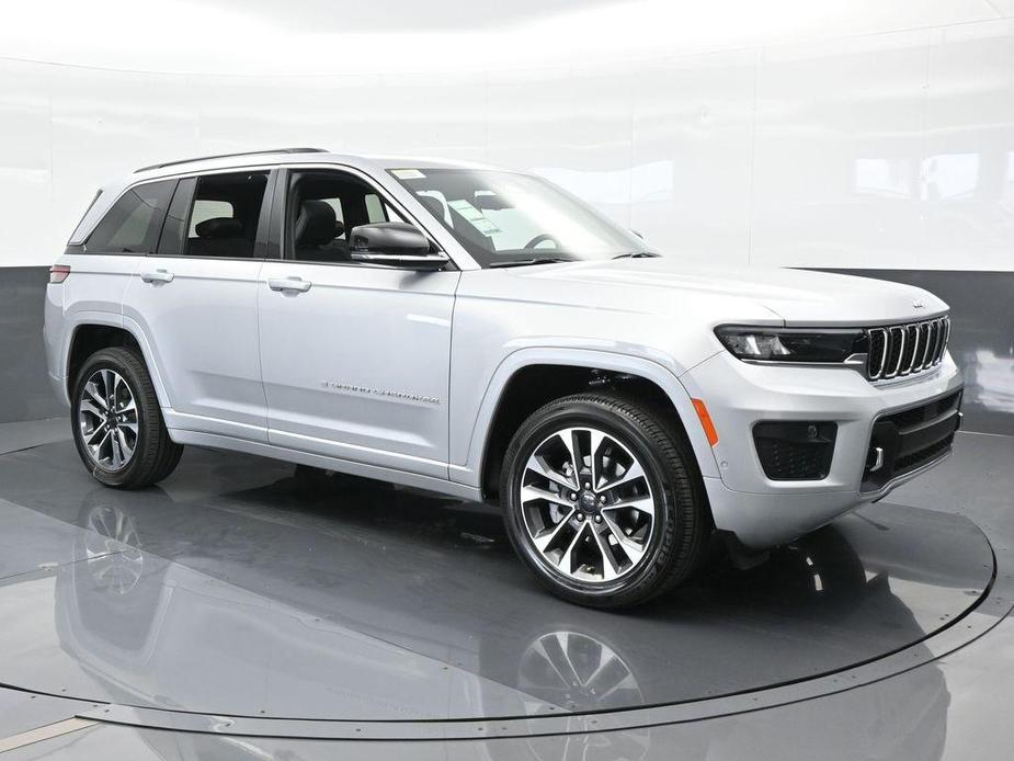 new 2024 Jeep Grand Cherokee car, priced at $51,257