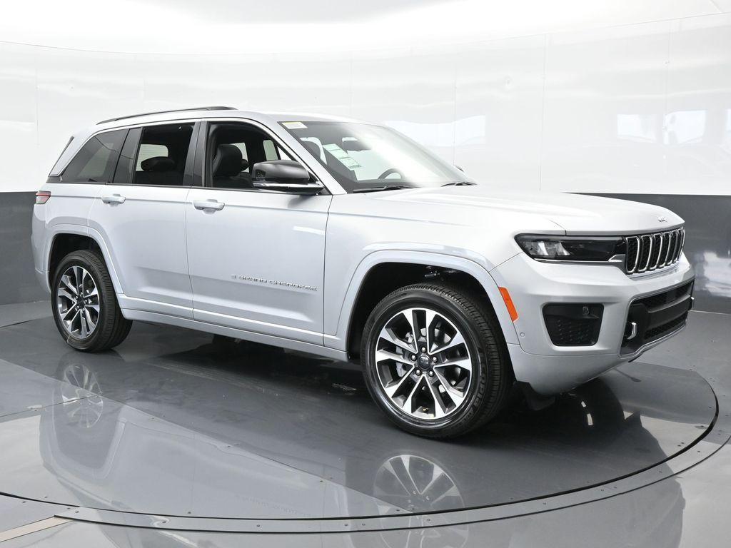 new 2024 Jeep Grand Cherokee car, priced at $52,757