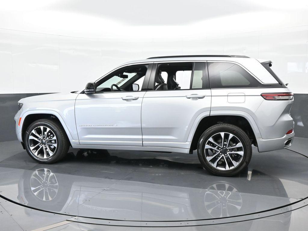 new 2024 Jeep Grand Cherokee car, priced at $52,757