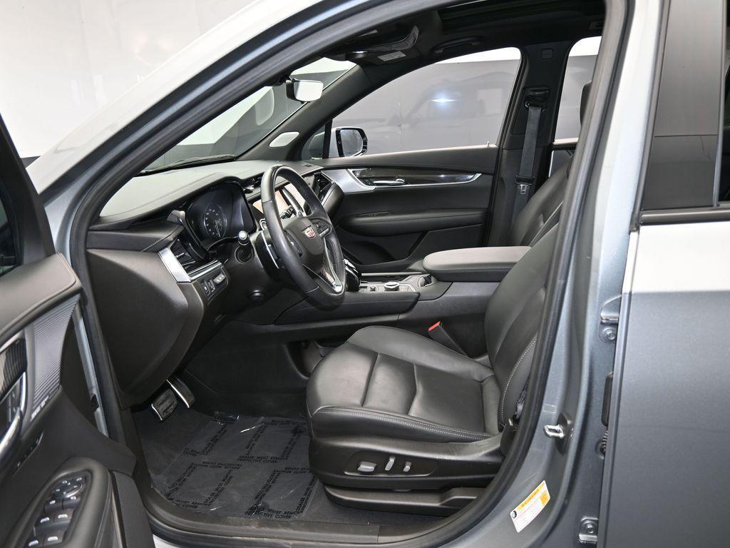 used 2023 Cadillac XT6 car, priced at $43,750