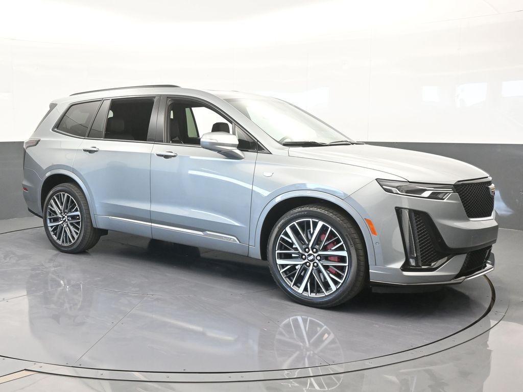 used 2023 Cadillac XT6 car, priced at $43,750