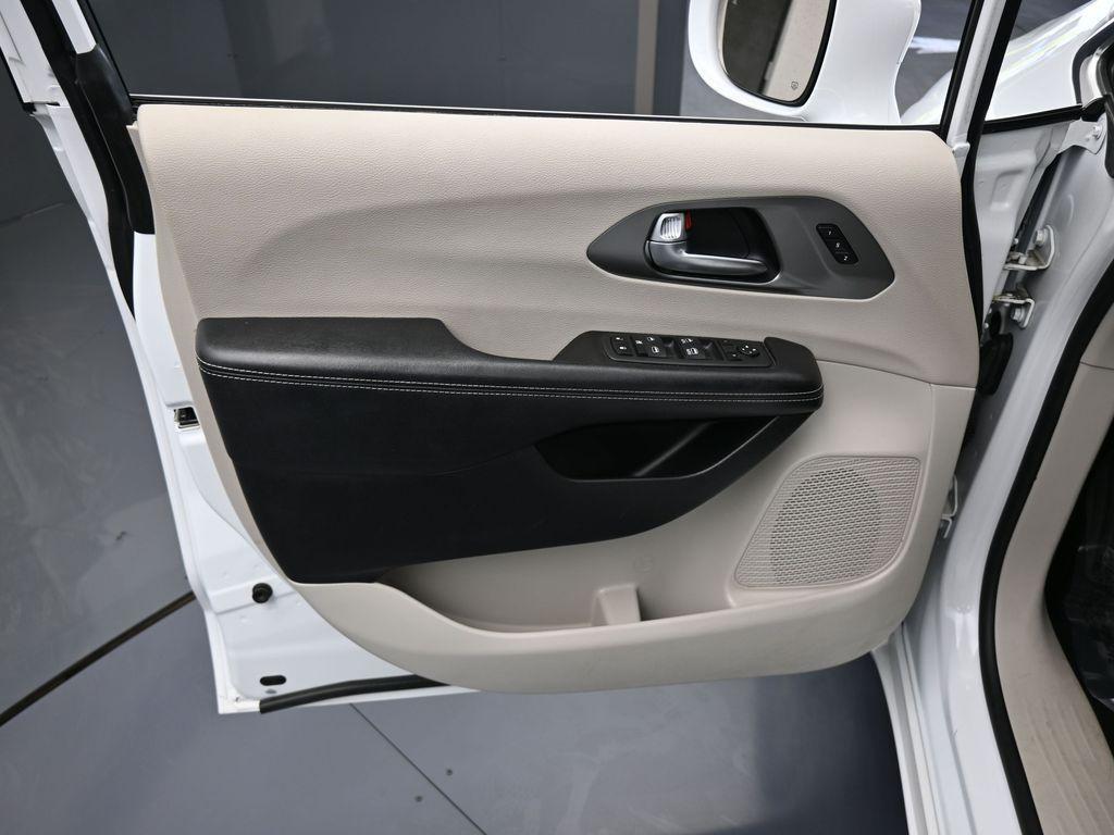 used 2022 Chrysler Pacifica car, priced at $18,990