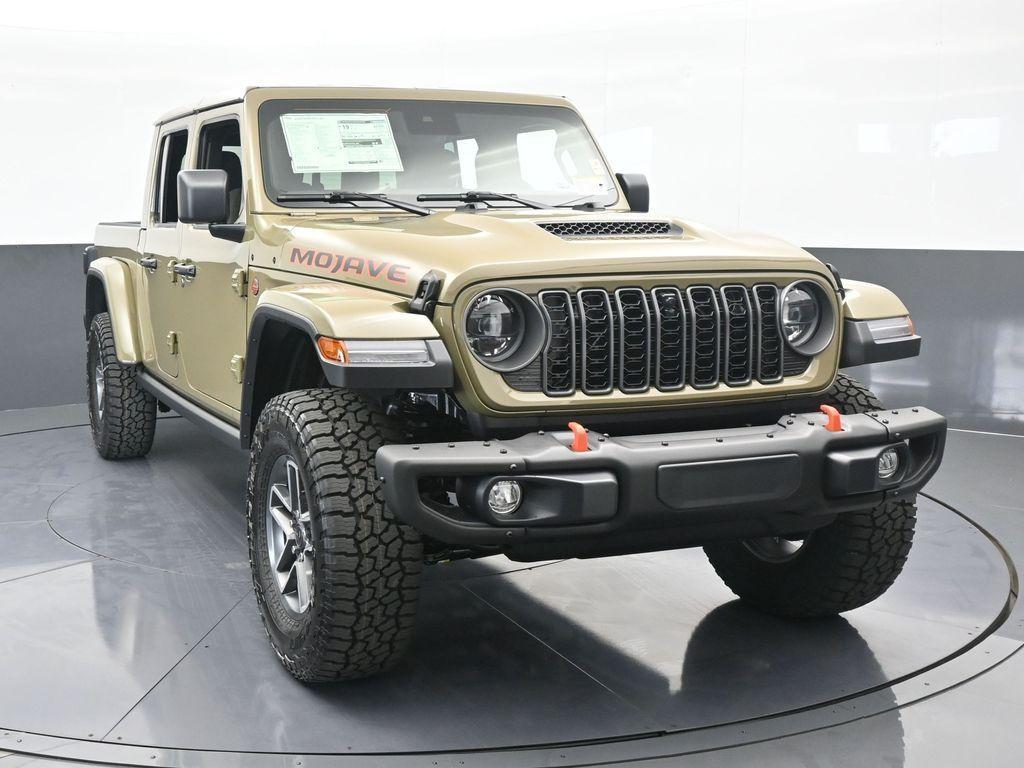 new 2025 Jeep Gladiator car