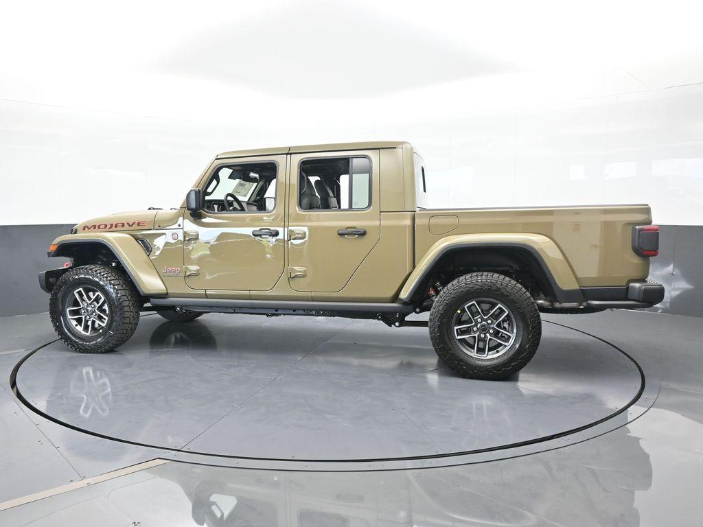 new 2025 Jeep Gladiator car