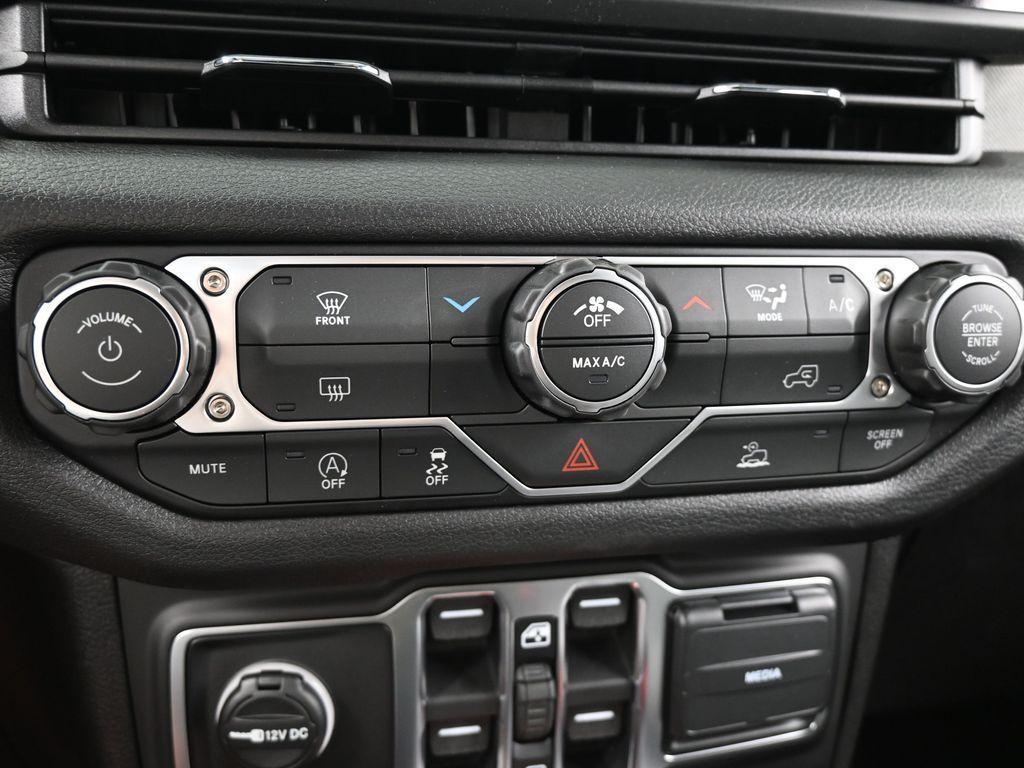 new 2026 Jeep Wrangler car, priced at $46,630