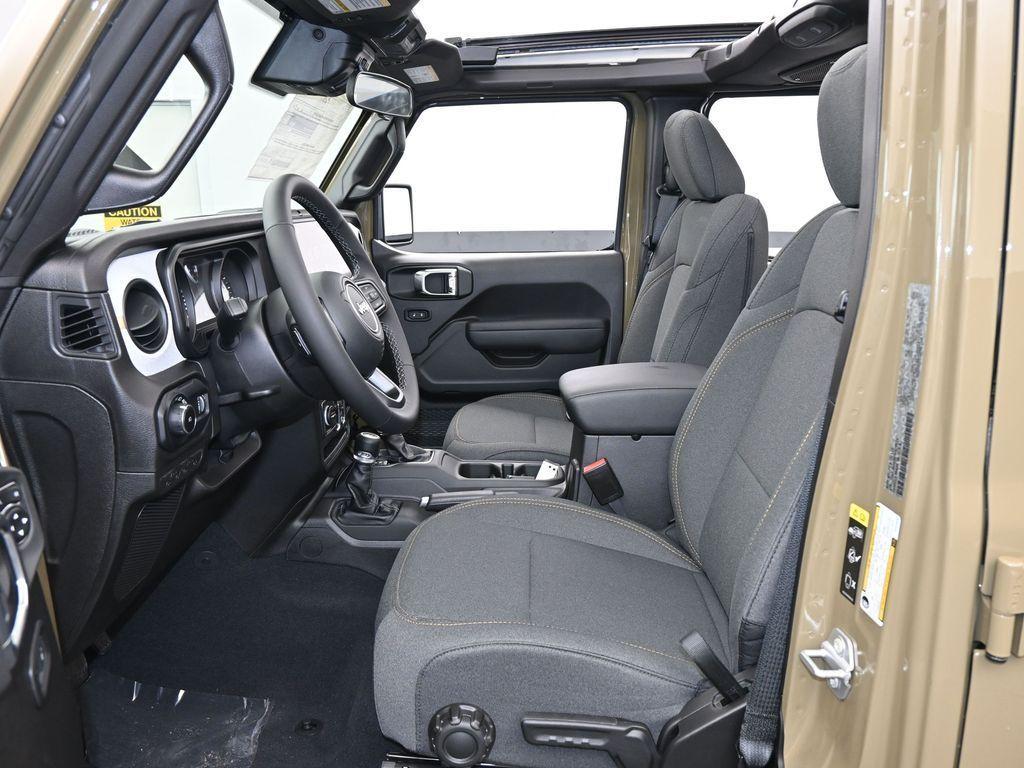 new 2025 Jeep Wrangler car